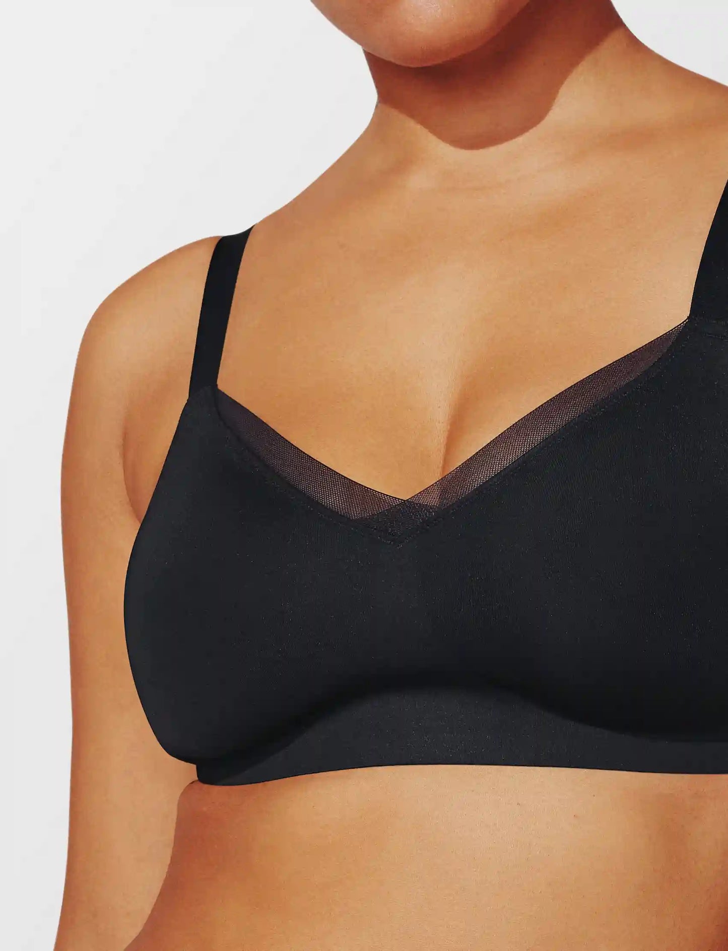24/7® Classic Smooth Wireless Minimizer Bra