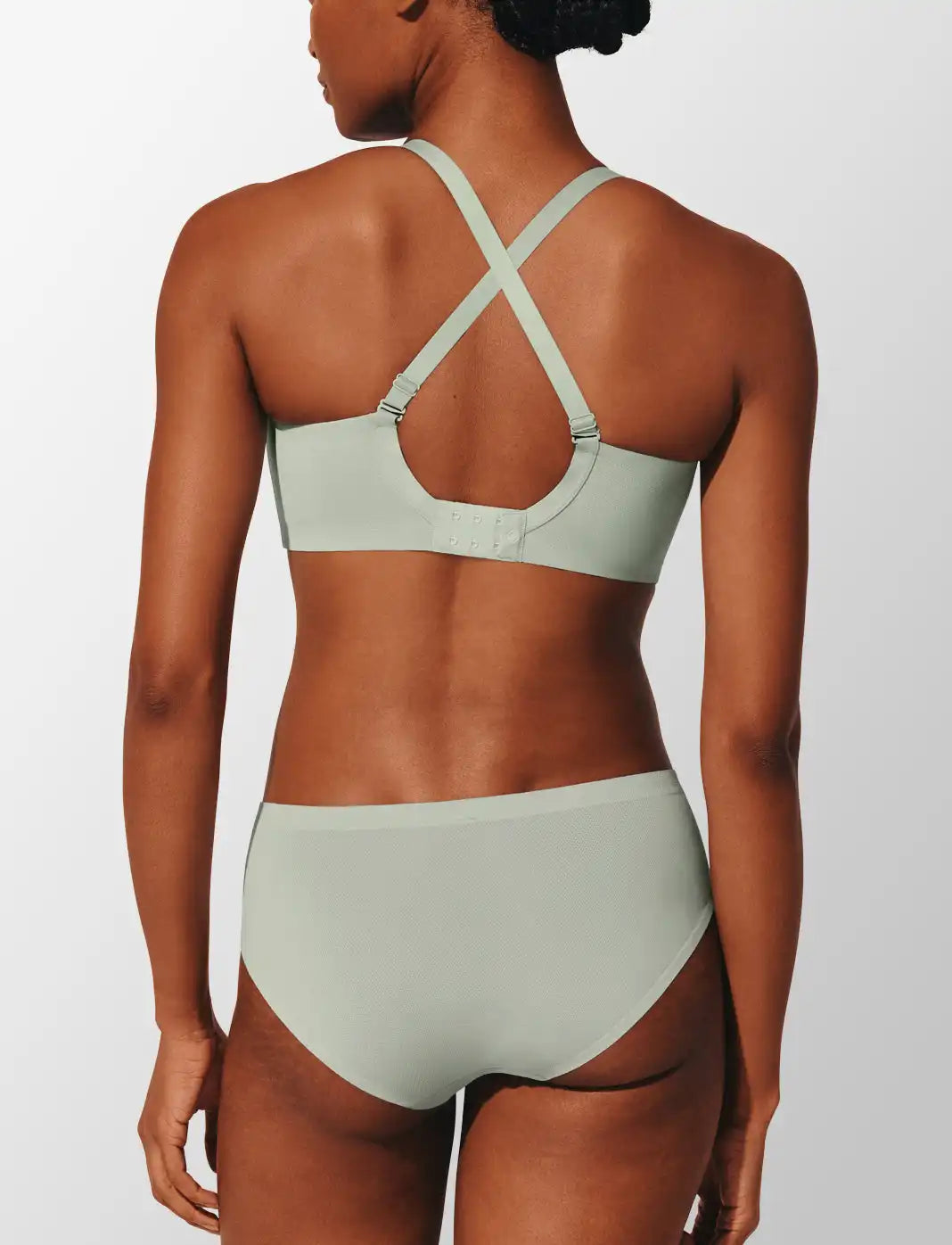 Thermoregulating TempSync™ Wireless Scoop Bra