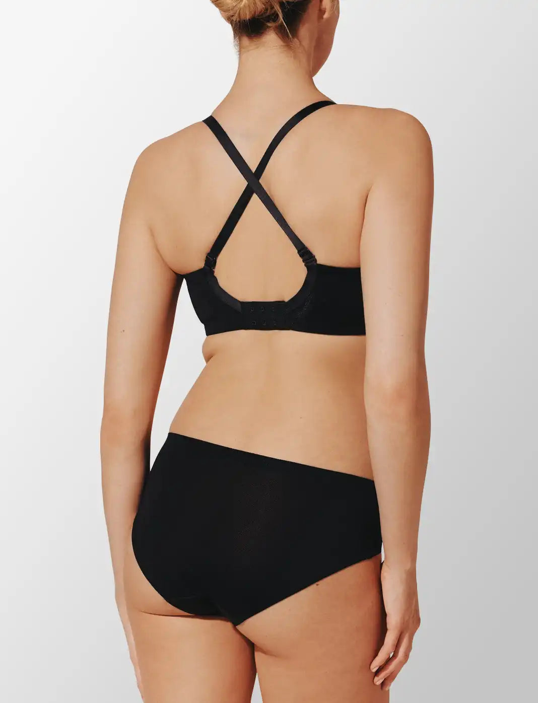 Thermoregulating TempSync™ Wireless Scoop Bra